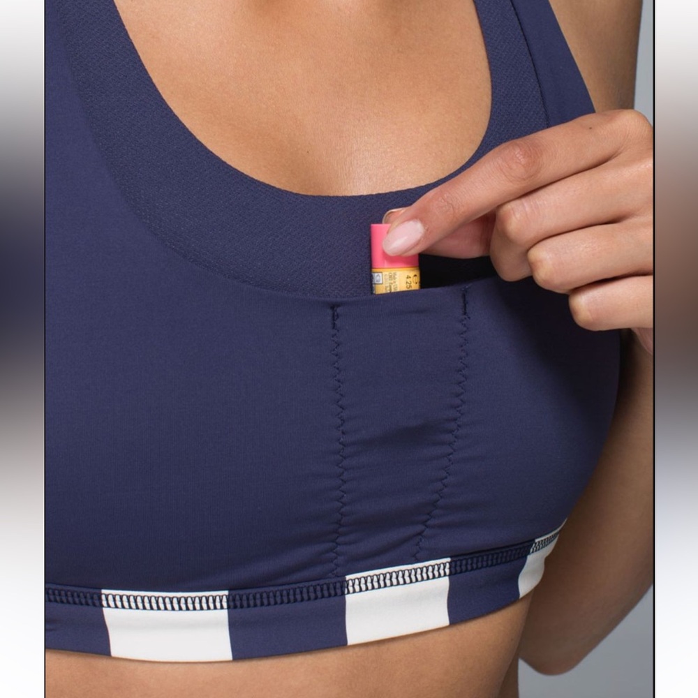 Lululemon Stuff Your Bra,Women's Navy and Cream size:8
